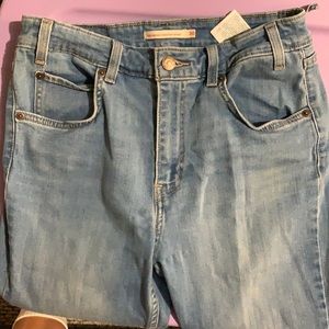 Levi jeans